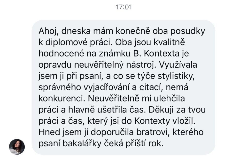 recenze kontexta
